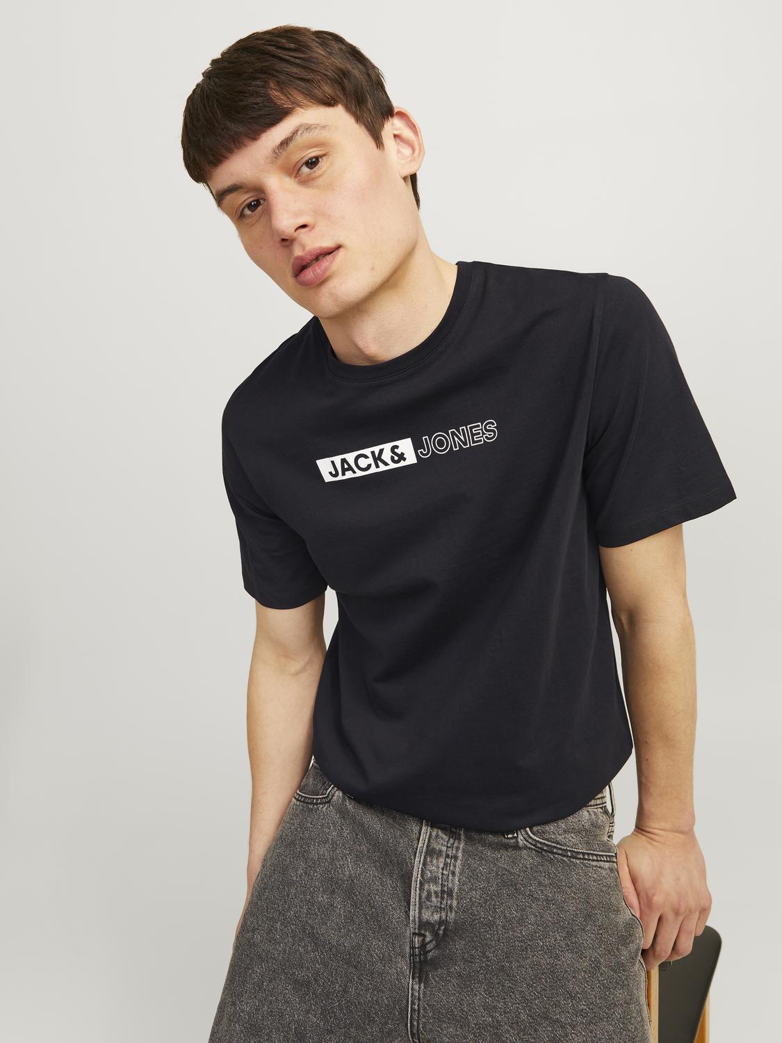 Remera Corp regular estampada
