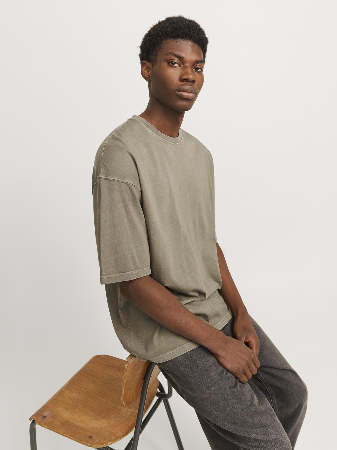 Remera Charge oversize