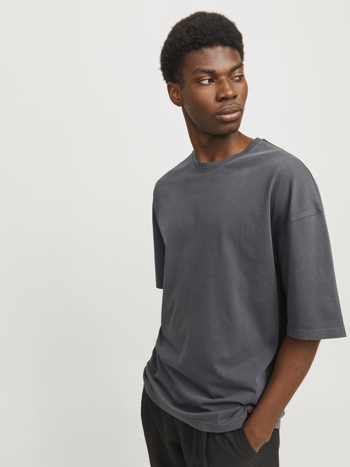 Remera Charge oversize