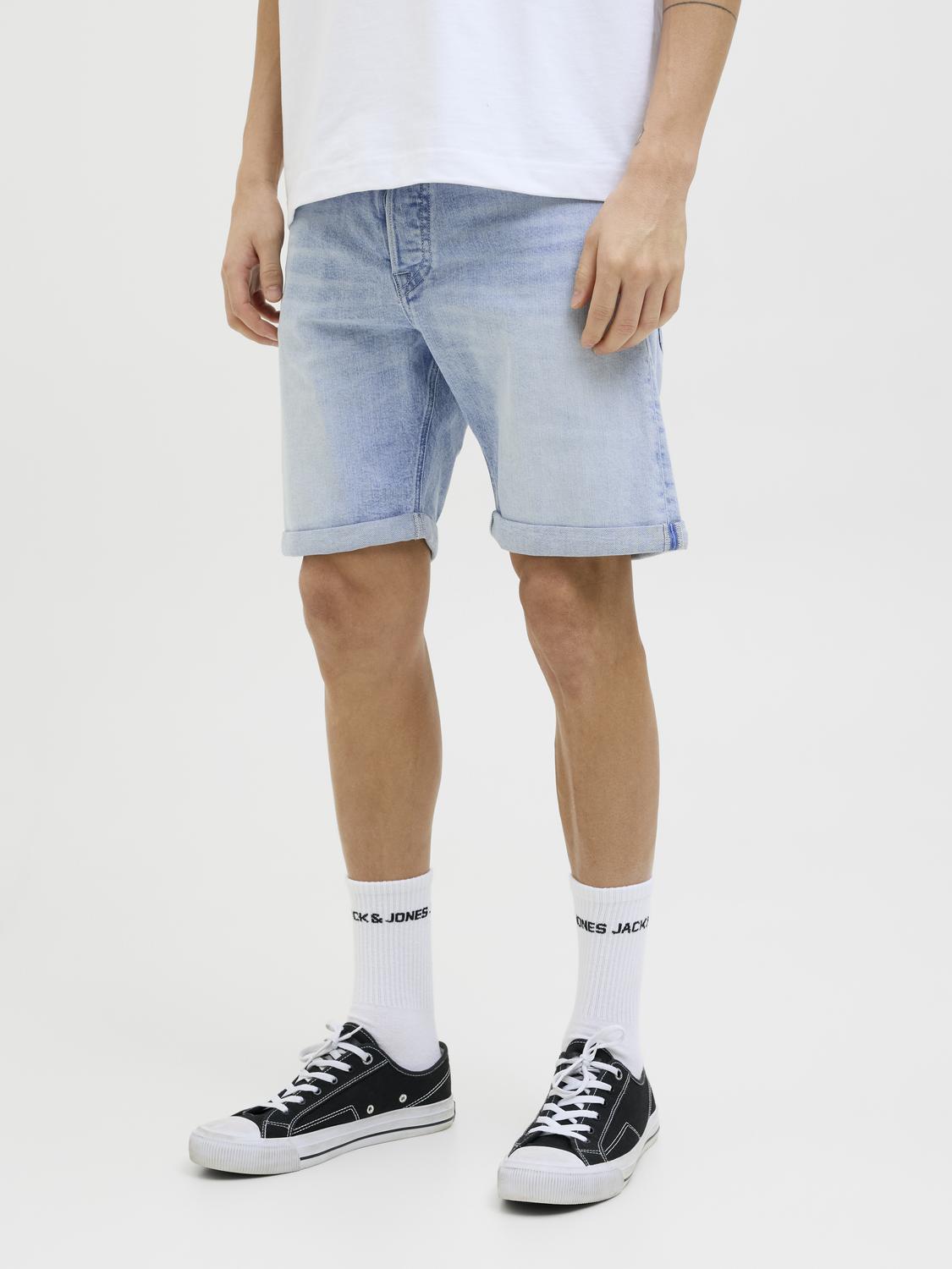 Bermuda Rick regular