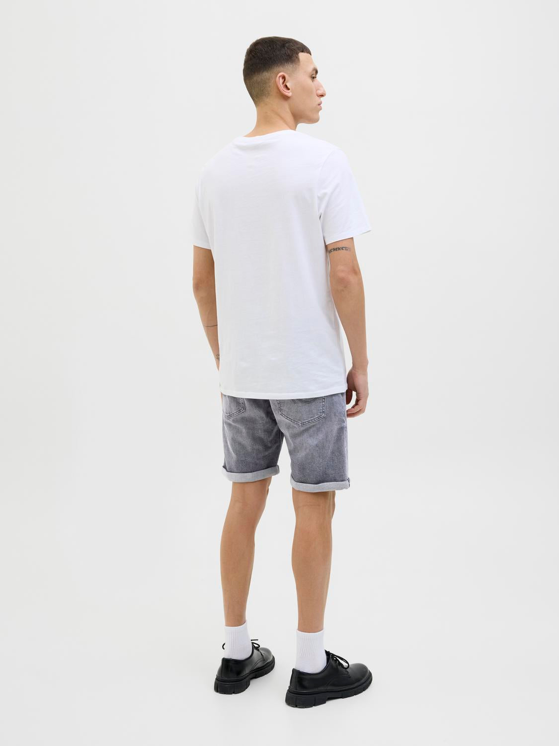Bermuda Rick regular