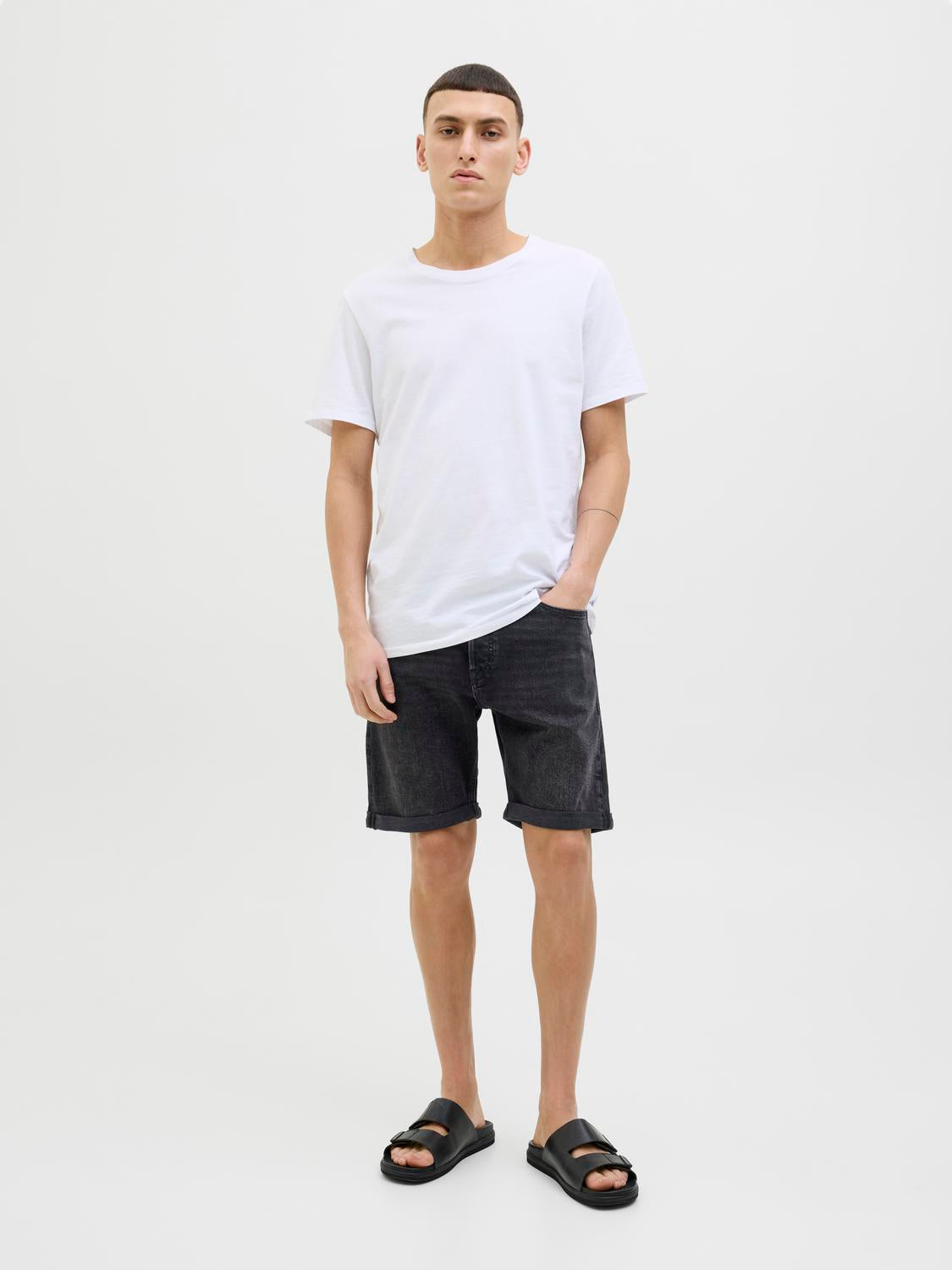 Bermuda Rick regular