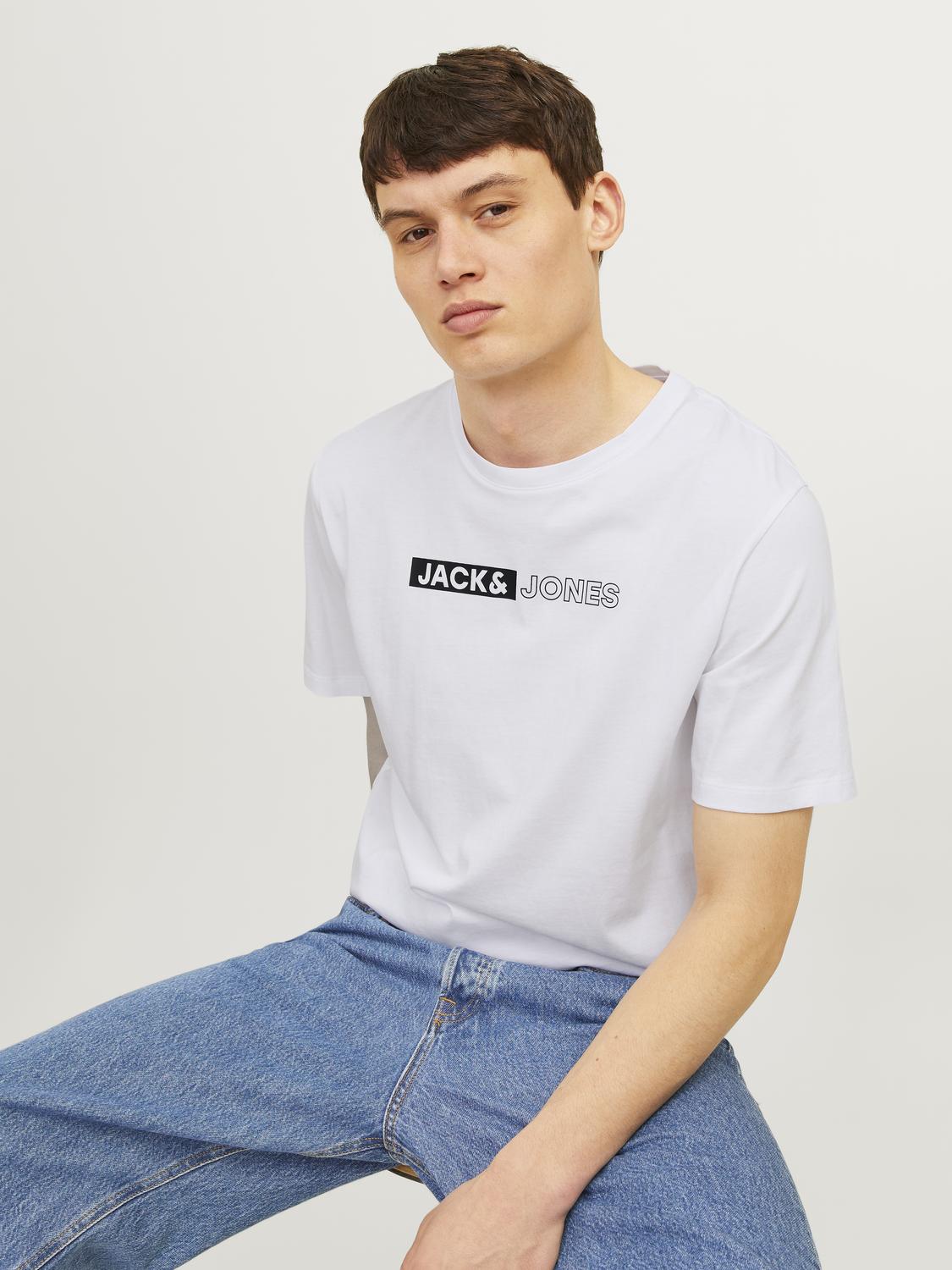 Remera Corp regular estampada